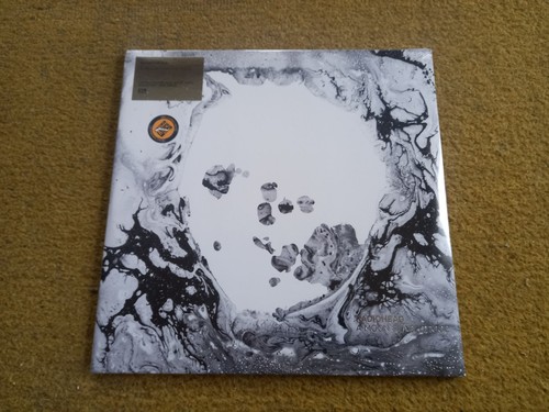 Radiohead moon shaped - radiohead, a