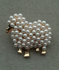 Schaf Brosche Gold Perlen