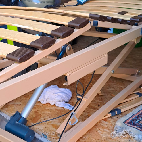 Verstellbarer lattenrost mit - lattenrost,