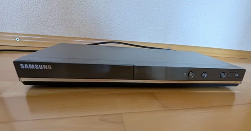 Samsung dvd player - 1080p,