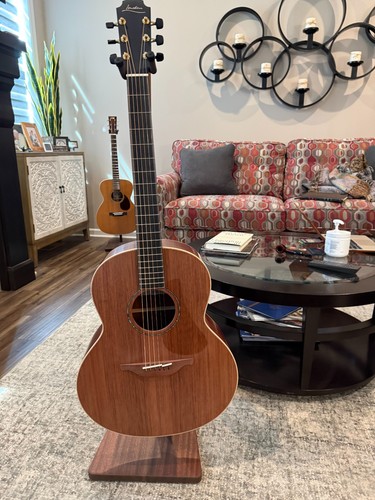 Lowden acoustic guitar 35 - lowden,