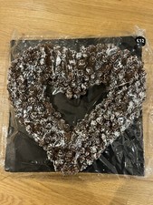 Herzförmige Mini Tannenzapfen