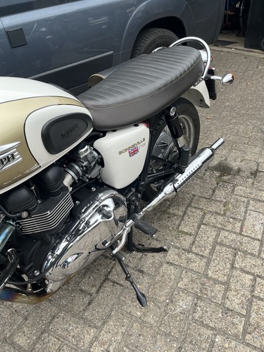Triumph bonneville sitzbank - triumph,