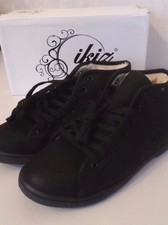 Warmgefütterte Knöchelschuhe