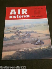 AIR PICTORIAL - NOV 1971 VOL 33 # 11 - 33 SQUADRON - SEA-SKI FIGHTER