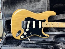 1982 Fender - Stratocaster -