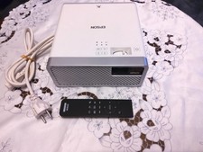 Epson EF-100W Laserbeamer *