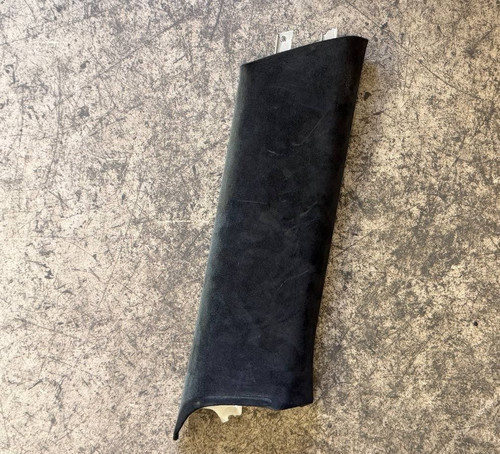 Alcantara verkleidung säule - alcantara, c-säule