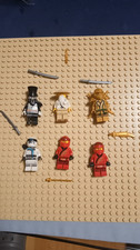 Lego Konvolut    Ninjago Figuren mit Waffen sehr schöne Sammlung