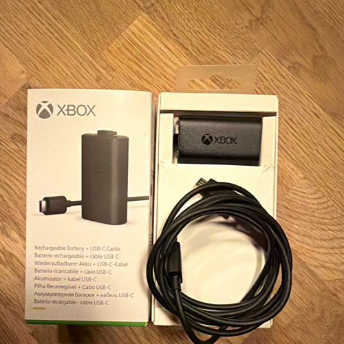 Xbox play charge - &, kit