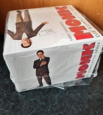 Monk - Die komplette Serie - Tony Shalhoub (DVD, 124 Folgen, 32 DVDs, Neuwertig)