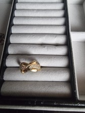 Exklusiver 750er Goldring 18