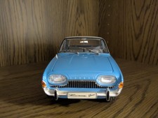 Modellauto Ford Taunus 17M P3, auch bekannt als „Badewanne“ Maßstab 1:43