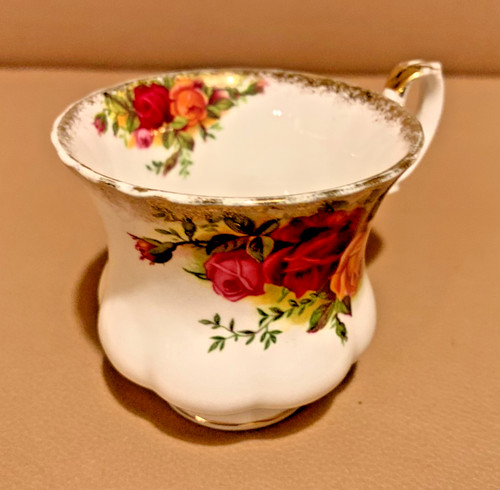 Royal albert old - royal,