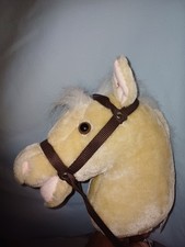 Hobby Horse, Steckenpferd gebraucht mit Stab und Rollen