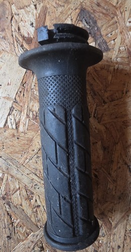 Yamaha aerox throttle - yamaha,