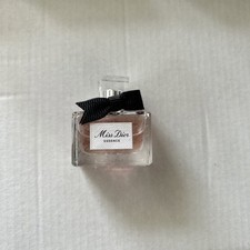 Miss Dior Essence Miniparfum Miniature Miniflakon 5ml