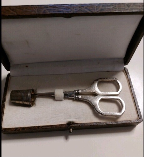 Antikes nähset 1900 - antikes, |