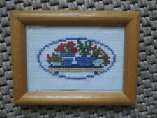 Stickbild mit Holzrahmen hinter Glas Motiv "Blumenbank"  ca. 12 x 9 cm