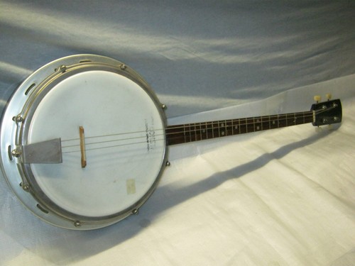 Oldie banjo - oldie,