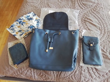 4-teiliges Damenset - Rucksack-Handytasche-Geldbörse-Schal - neu