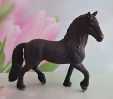 Schleich 13667 Friesen Hengst
