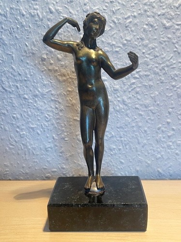 Skulptur auf - akt),