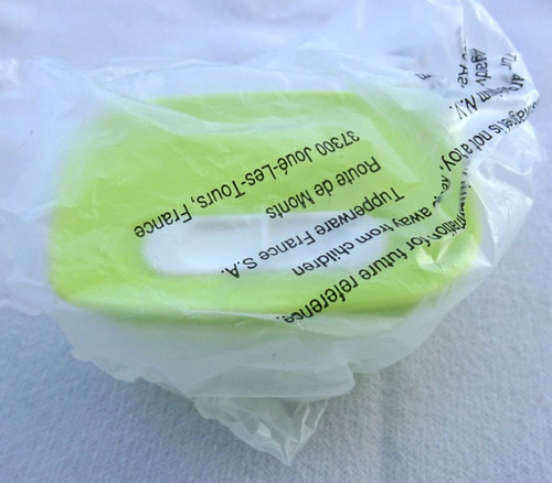 Tupperware mini magnet - tupperware, klima
