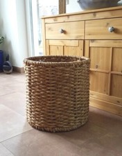 Grosser - Holzkorb - geflochten -oder  für  Wäsche/Pflanzen  Übertopf geeignet .