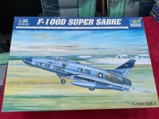 Trumpeter 02232 - 1:32 North American F-100D Super Sabre - Neu