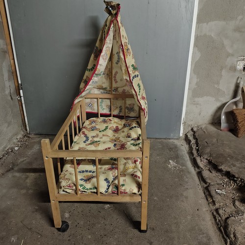 Puppenbett aus holz - aus, mit
