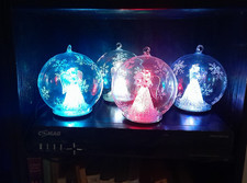 4 Stück beleuchtete Glaskugeln mit Farbwechsel