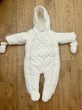 MAMAS & PAPAS KINDERWAGEN / SCHNEEANZUG WEISS STEPPDESIGN