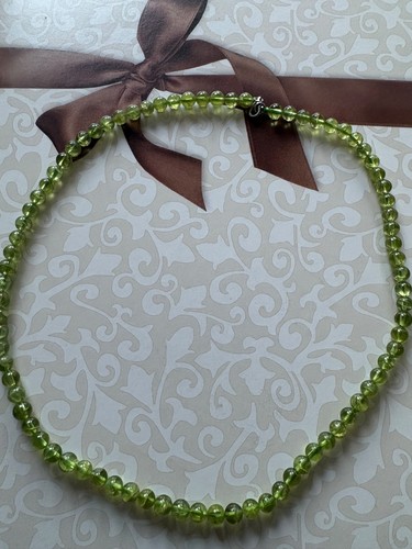 Wunderschöne peridotkette - wunderschöne,
