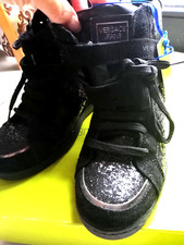 Versace Stiefelette,schwarzeFarbe mit Glitz.Gr39,Leder,.Sehr gute Zustand