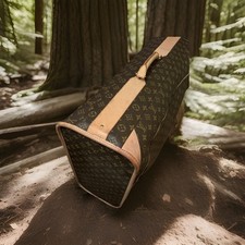 Vuitton L Reisekoffer mit Vier Rollen. Sehr Guter Zustand. Original Staubbeutel 