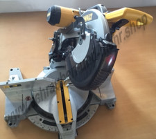 DEWALT Kapp- und Gehrungssäge