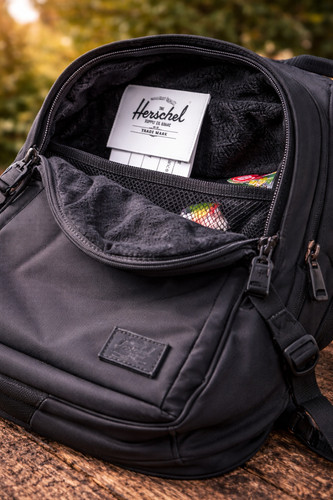 Herschel supply travel - herschel,