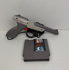 Nintendo NES  ZAPPER + GAME