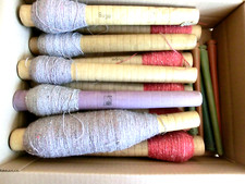 Web Spulen 5 Spulen ohne Garn 10 Garnspulen Konvolut