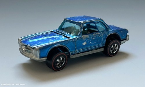 Hot wheels redliner - hot, modell
