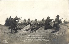 Ak Kriegsschauplatz, Kampf an der belgischen Küste, Truppen im... - 10755232