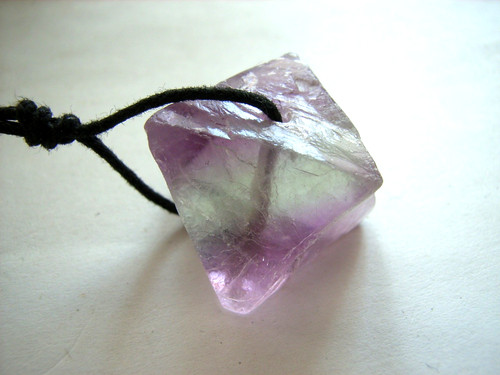 Zweifarbiger fluorit oktaeder - zweifarbiger,