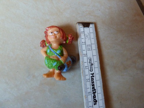 Ferrero figur mädchen aus - ferrero, /