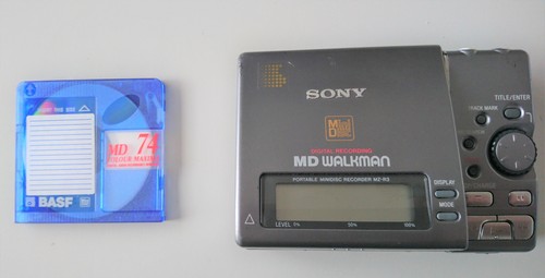 Sony portable mini - portable, mini-disc