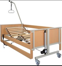 Krankenbett / Pflegebett elektrisch verstellbar