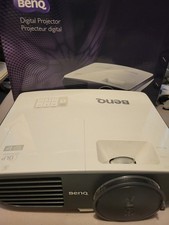 BENQ W700 HDTV 3D BEAMER PROJEKTOR 2x HDMI - ERST 306 STUNDEN