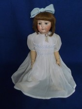 Puppenkleidung alt antik Kleid gesmokt Celluloid Masse Porzellankopfpuppe 75-80