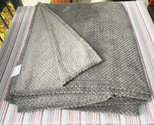 Wohndecke, Plaid, Tagesdecke, XXL Größe, grau, 260 x 235 cm