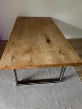Handgearbeiteter Esstisch Massiv Eiche. 